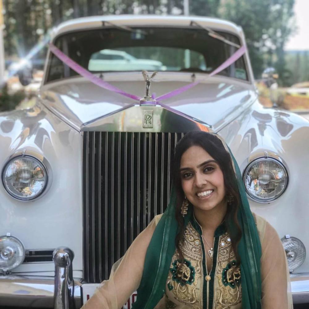 Meet your Posher, Simren